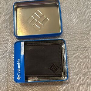 Columbia Black Leather Card Holder